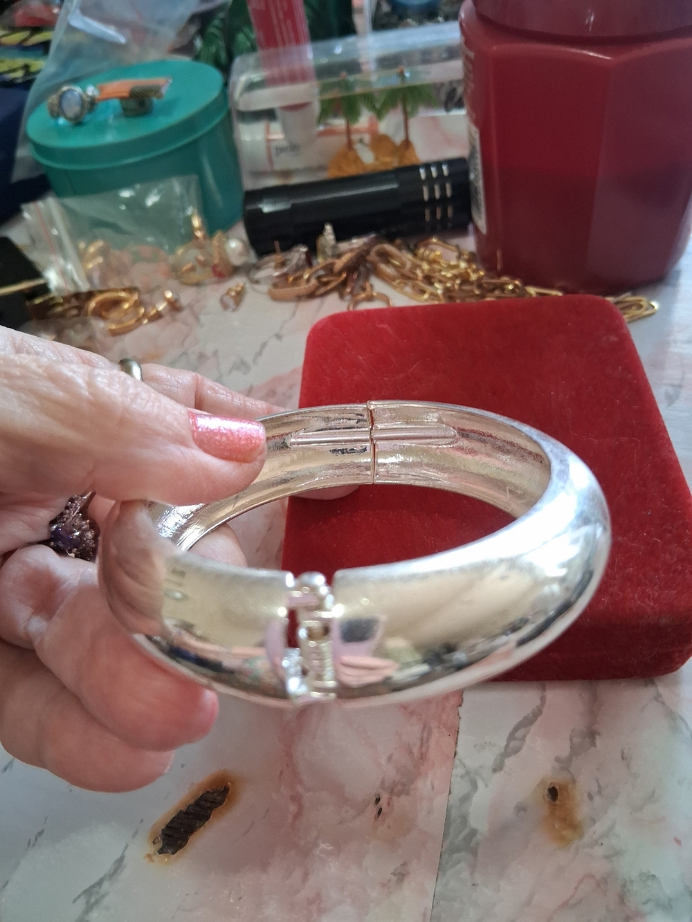 Source Unknown Shiny Silver Hinged Bangle Bracelet